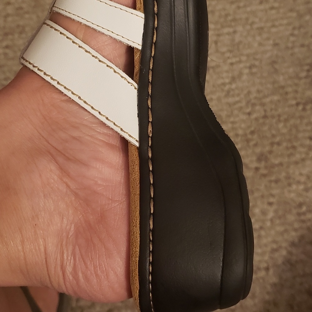 Clarks Sandals - Picture 2 of 6
